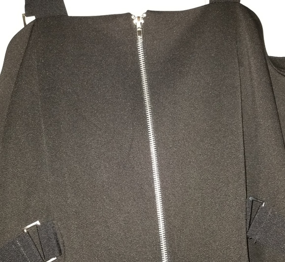 Little black dress - Picture 5 of 8